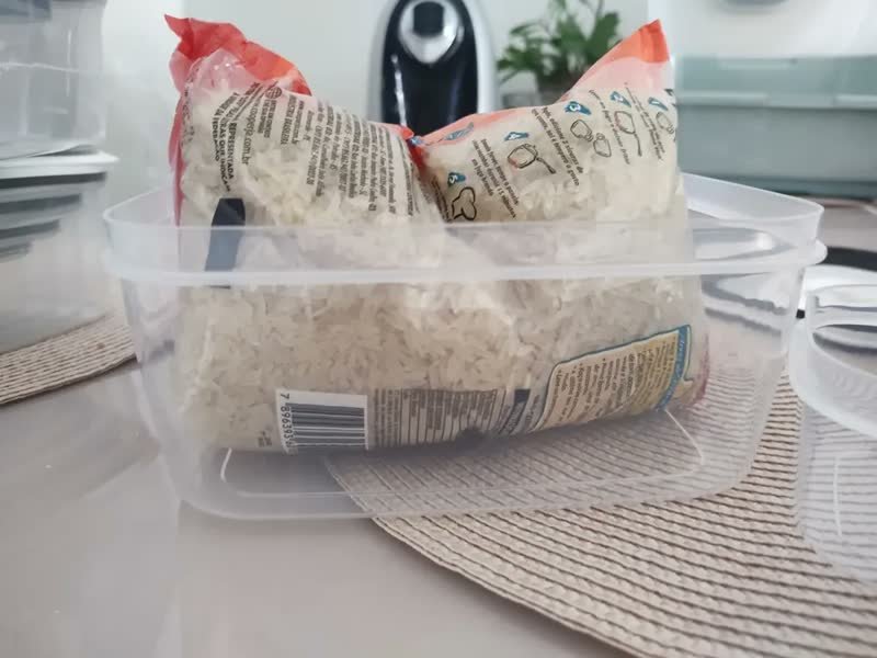 foto de comprador de Electrolux Kit 12 Potes Herméticos de Plástico Retangulares, Multiuso, Vedação Silicone, BPA Free, Porta Mantimentos, Empilháveis