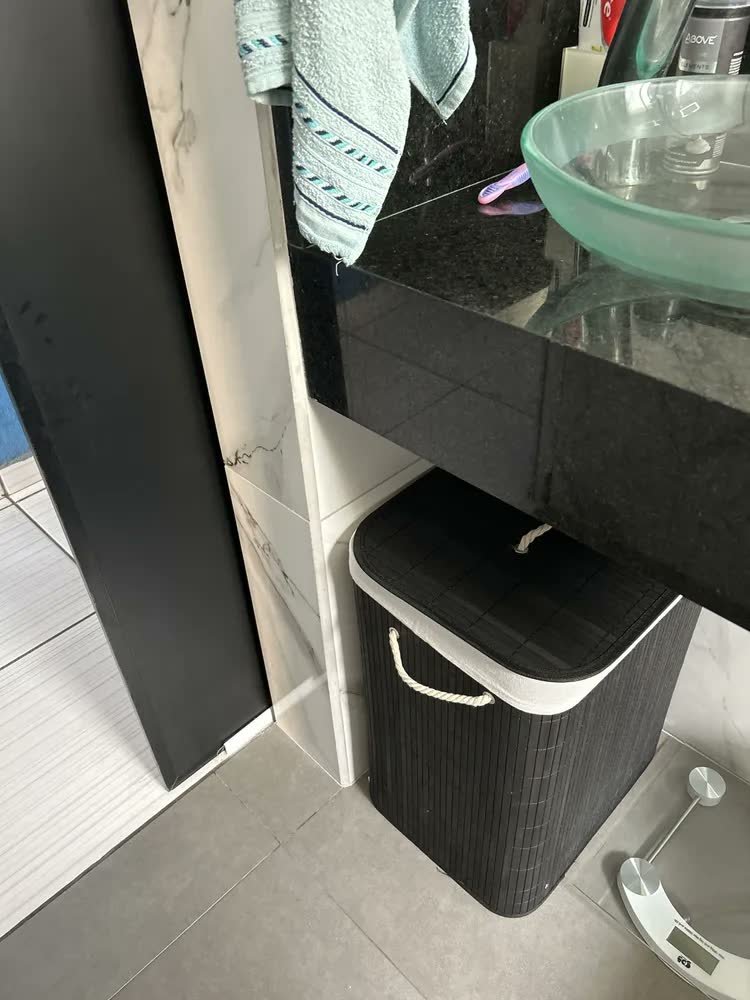 foto de KONTUZ cesto de roupa suja de bambu com tampa e alças 50l cor Marrom