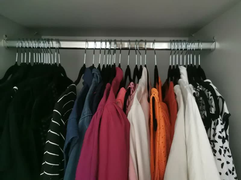 foto de Kit Cabides Veludo De Roupa Antideslizante Slim Adulto 50 Un