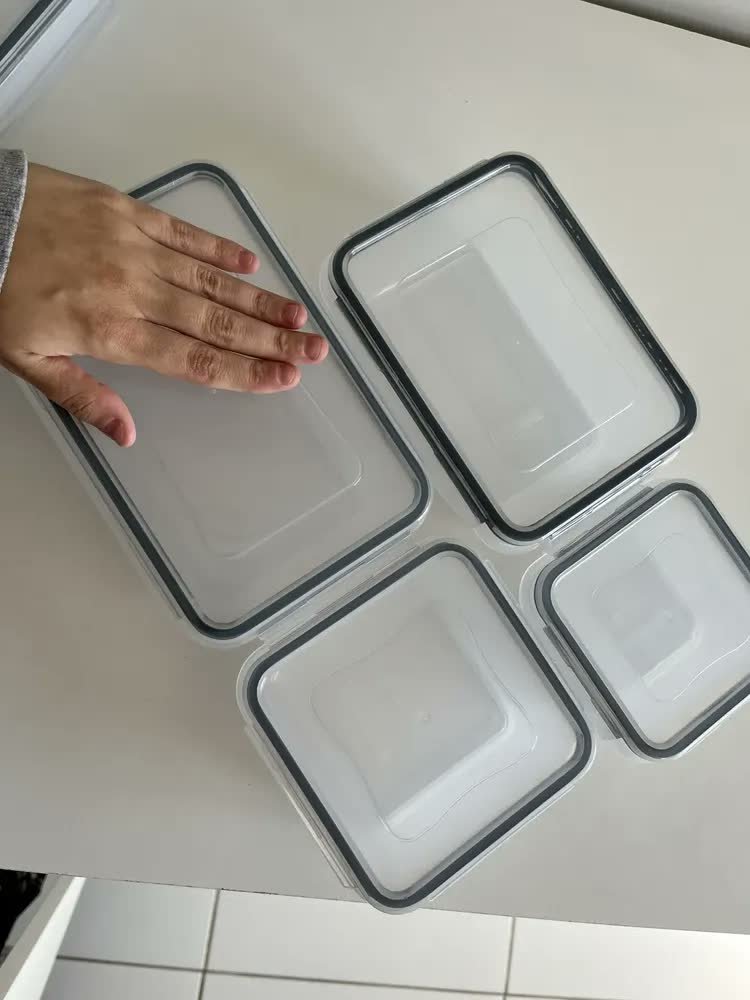 foto de comprador de Conjunto 16 Potes Herméticos Croix Empilhavel Tampa E Trava Cor Transparente