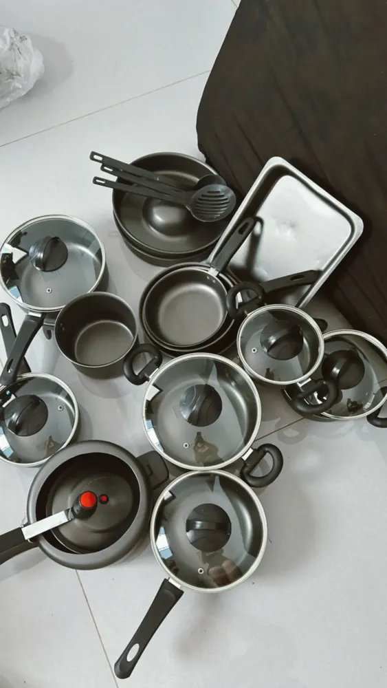 foto de cliente de Conjunto Panelas 17 Peças Antiaderente Brinde Panela Pressão