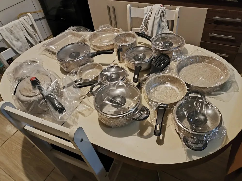 foto de comprador de Conjunto Panelas 17 Peças Antiaderente Brinde Panela Pressão