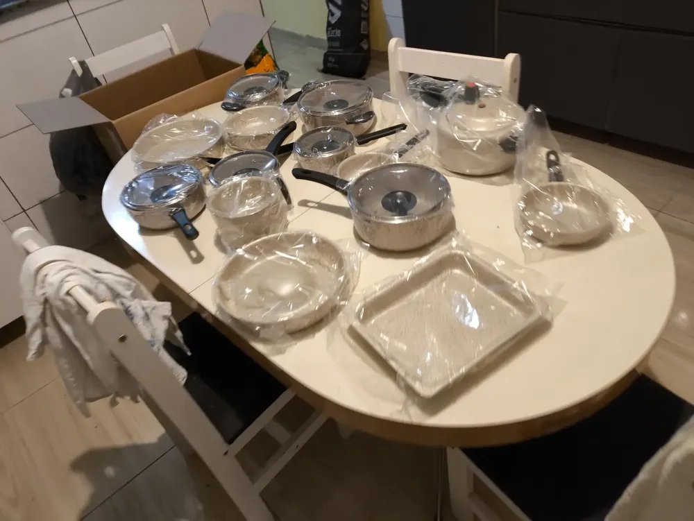 foto de comprador de Conjunto Panelas 17 Peças Antiaderente Brinde Panela Pressão