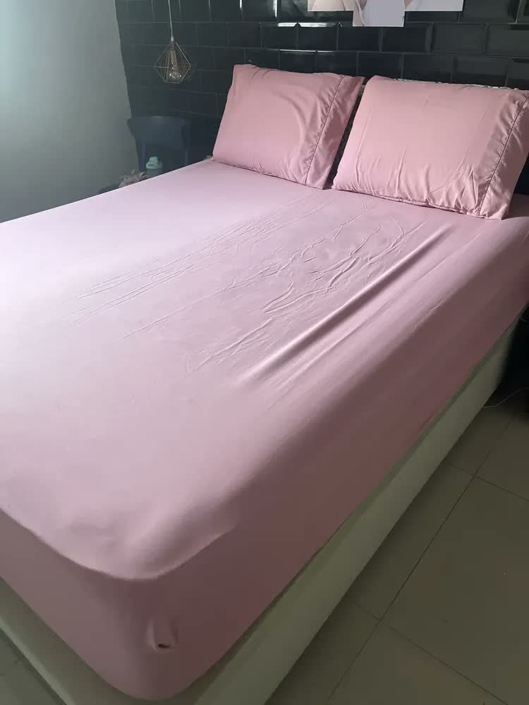 foto de comprador de Jogo De Lençol Queen 3 Peças 400 Fios C/ Elástico Hotel