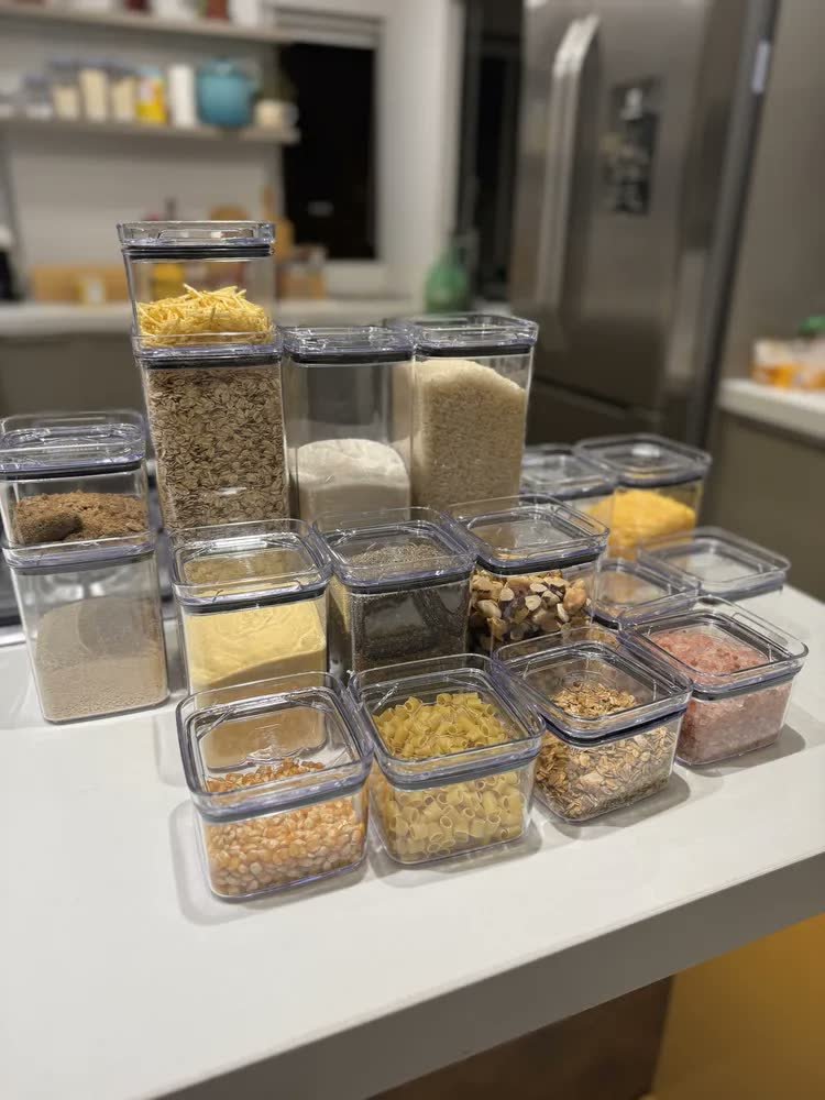 Kit 17 Potes Herméticos Acrílicos Empilháveis Quadrados Transparente para Cozinha e Despensa