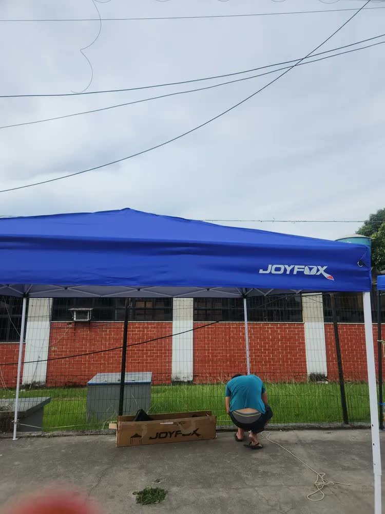 foto de comprador de Tenda Gazebo Dobrável Joyfox 3x3m, Com Proteção UV e Bolsa de Transporte