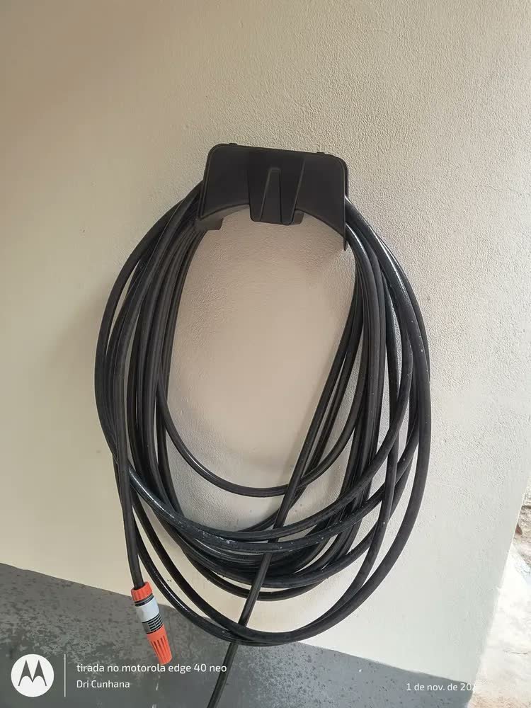 foto de comprador de Mangueira Jardim Anti Torção 1/2 Pt300 Reforçada 30 Metros Cor Preto