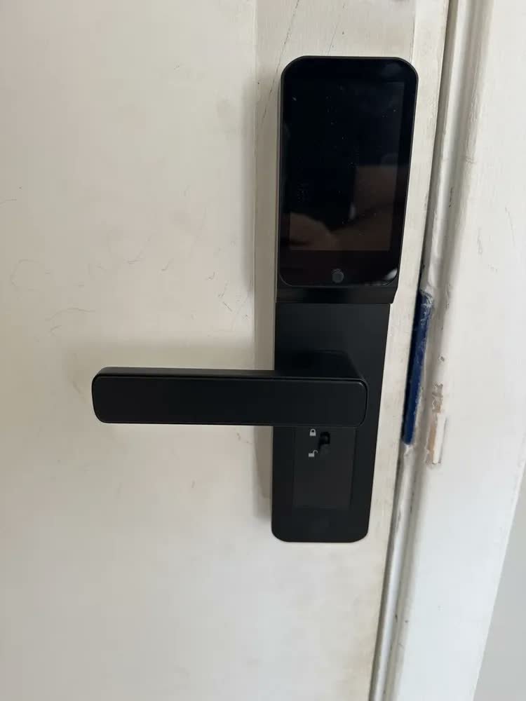 foto de comprador de Fechadura Eletrônica Porta Com Câmera Biometria Senha App Preto
