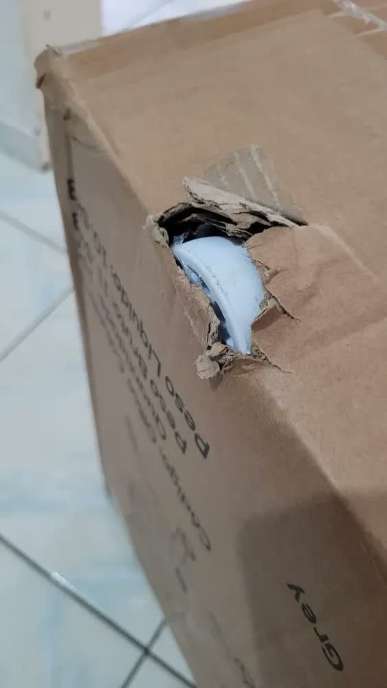 foto de comprador de Cadeira De Escritório Columbus Presidente Ergonomica Cinza Mesh
