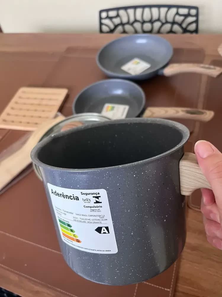 foto de cliente de Jogo De Panelas Induçao Antiaderente Cerâmica 10 Peças Ppg Pfoa Free Baunilha