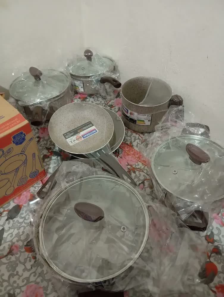 foto de cliente de Jogo De Panelas Antiaderentes 10 Peças Baunilha Nacional