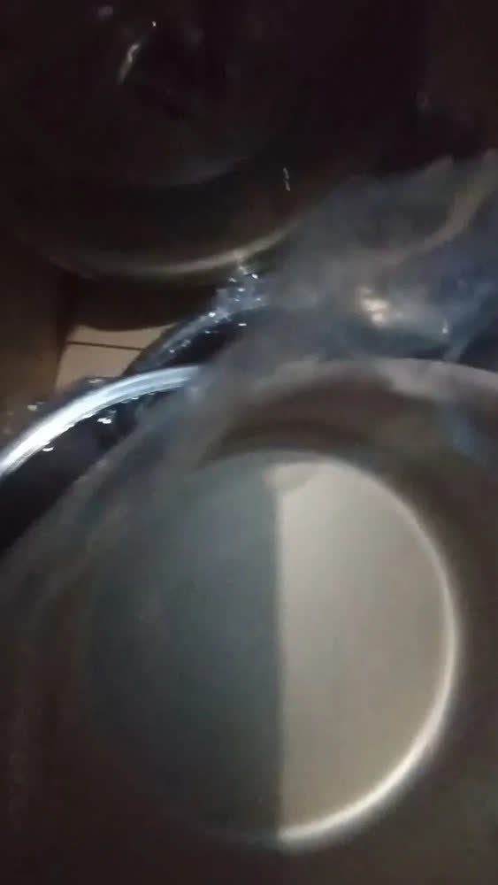 foto de comprador de Conjunto De Panelas 9 Peças Antiaderente Com Tampa De Vidro E Utensílios Fogão A Gás Preto